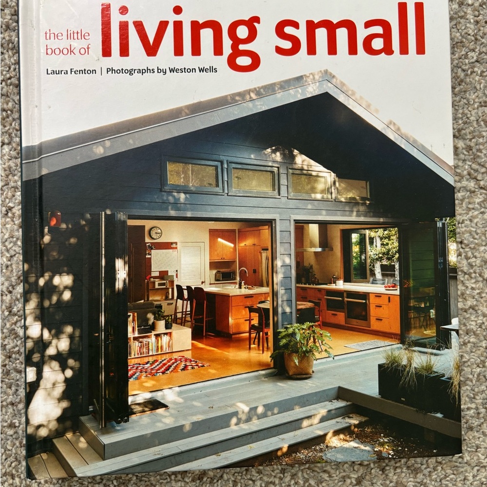 The Little Book of Living Small. (DISCOUNT 3/$20)